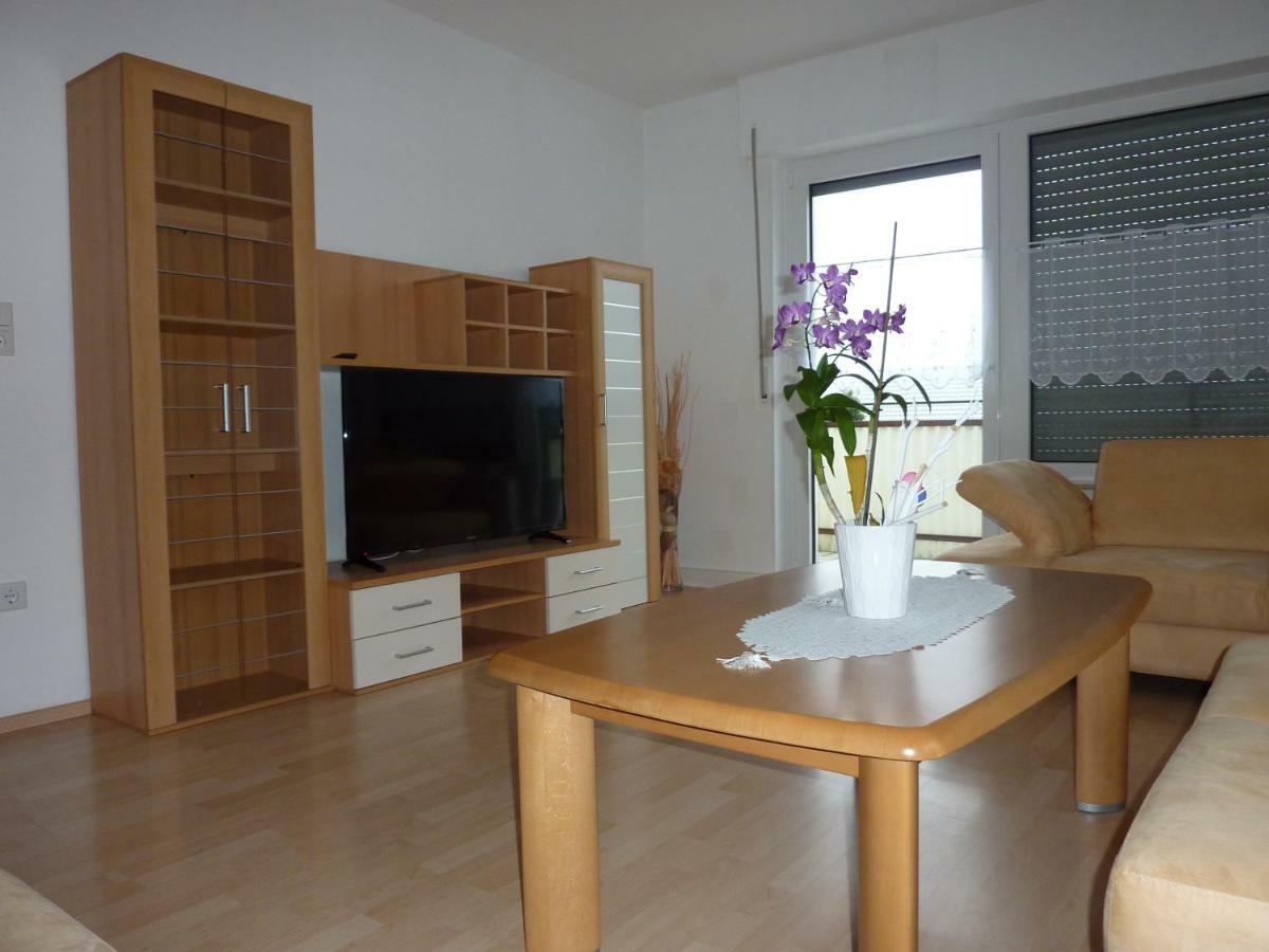 Ferienwohnung Landwehr Großostheim Екстериор снимка
